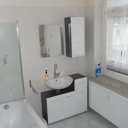 Zur Bauhuette ホーエンシュタイン・エルンストタール