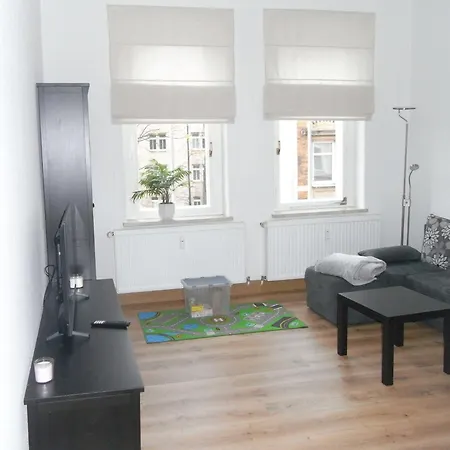 Zur Bauhuette アパート